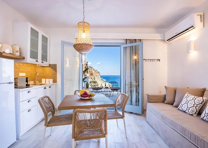 Yploui Suites